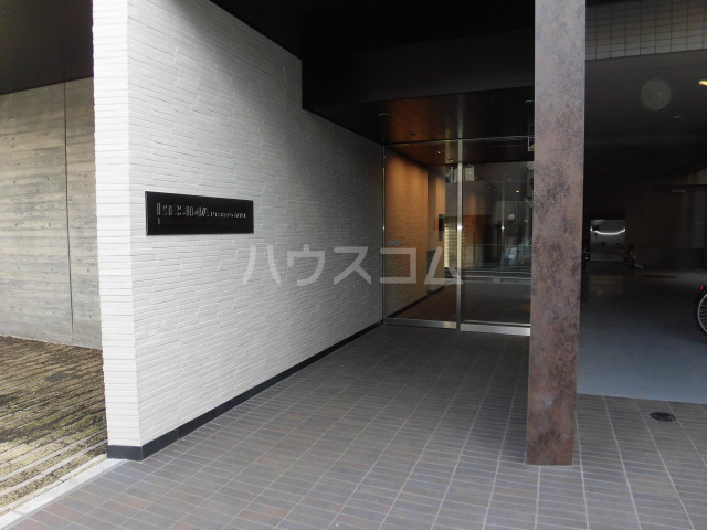 21/28 エントランス