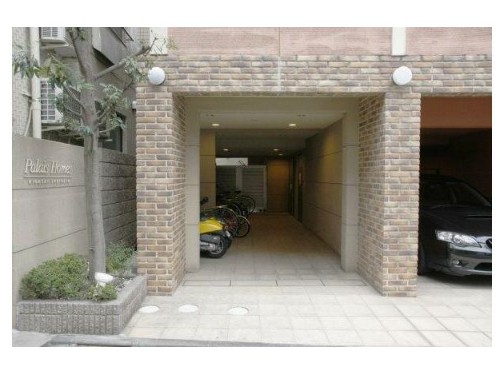 17/18 エントランス