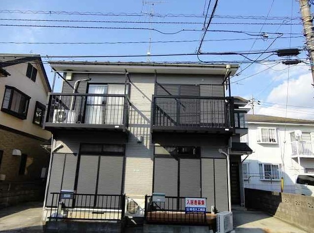 13/22 エントランス