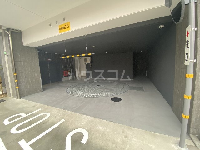 21/28 駐車場