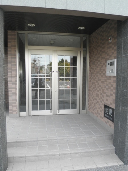 22/30 エントランス