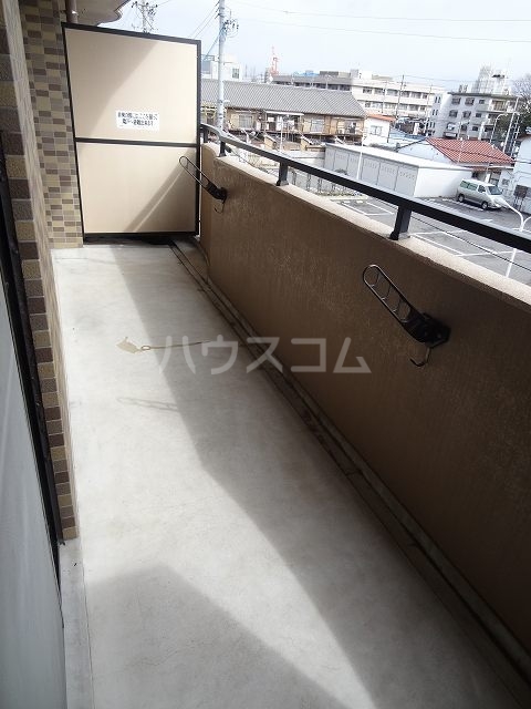 19/28 バルコニー