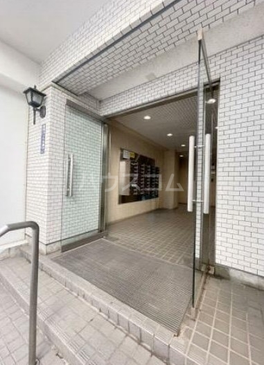 15/24 エントランス