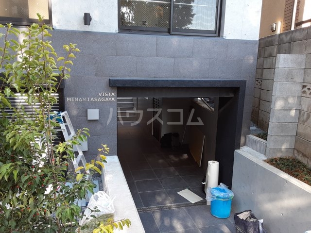 19/25 エントランス