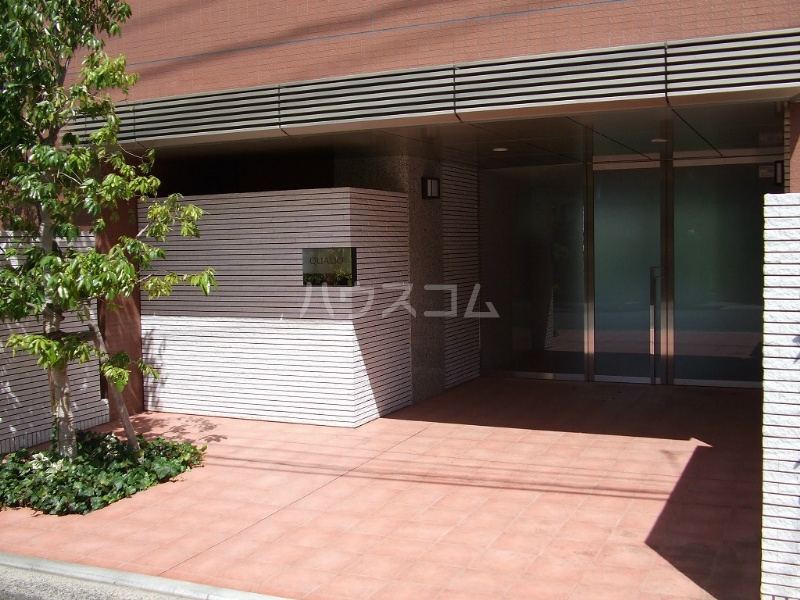 16/21 エントランス