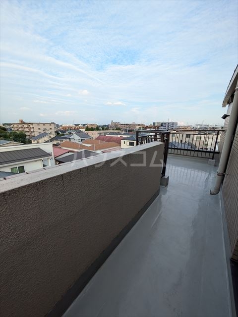 23/30 バルコニー