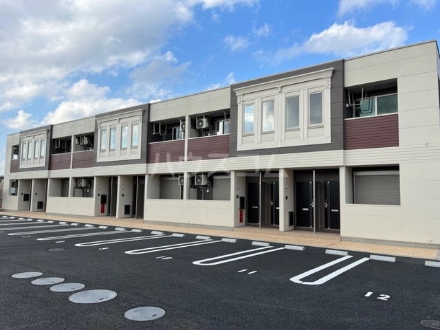 21/23 エントランス