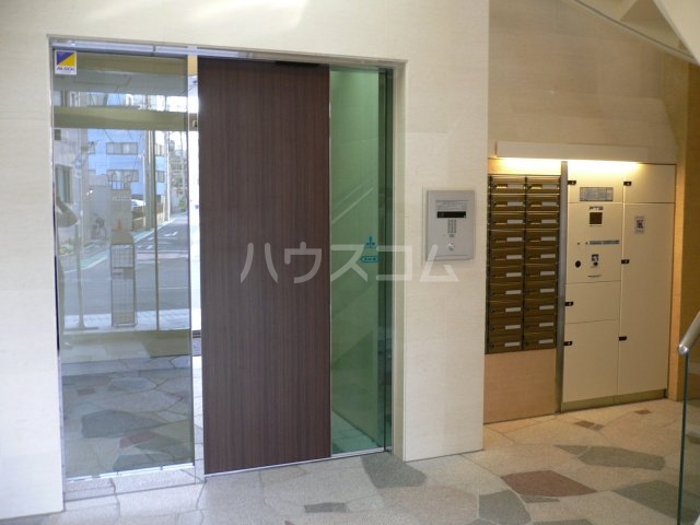 29/30 エントランス