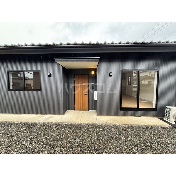 2/5 エントランス