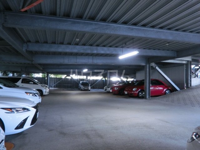 22/29 駐車場