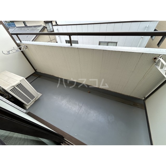 13/23 バルコニー