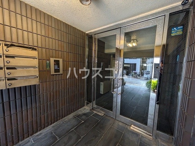 2/6 エントランス