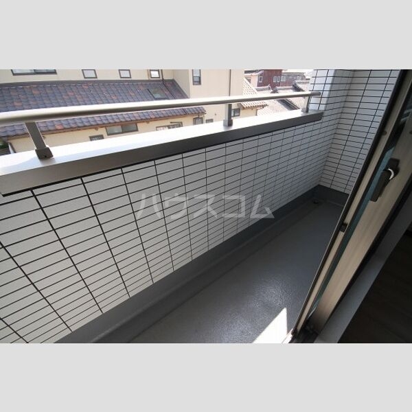 19/30 バルコニー