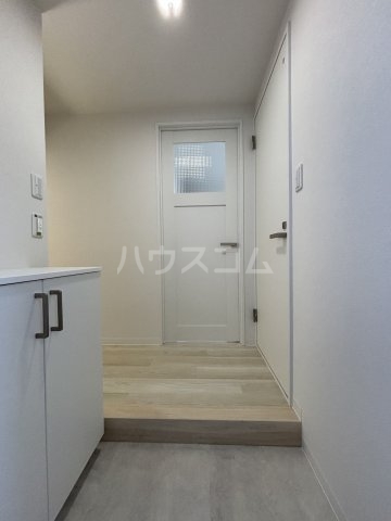 13/23 玄関