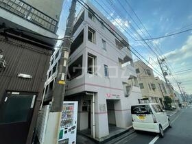 17/26 エントランス