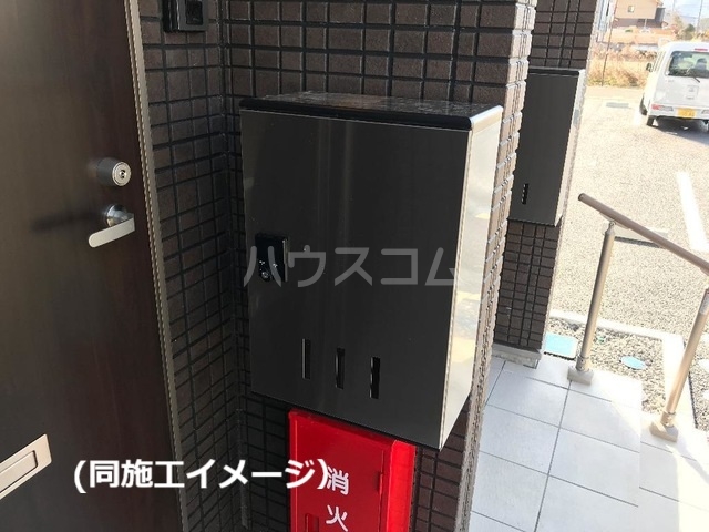 24/28 エントランス