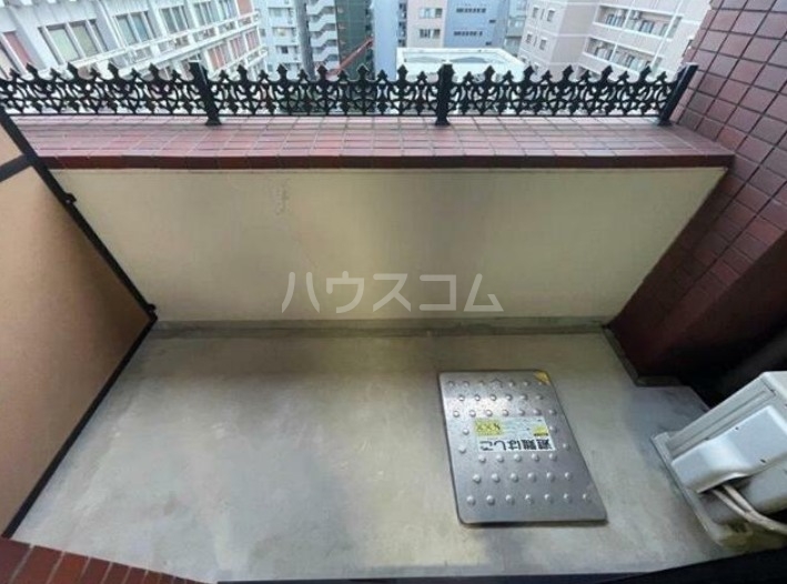 13/22 バルコニー