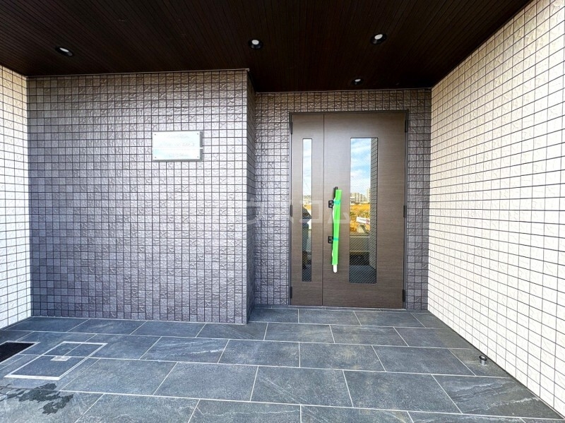 19/28 エントランス