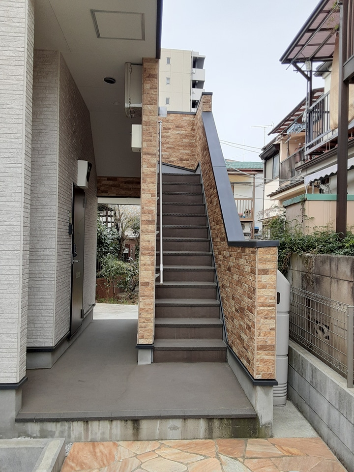 20/27 エントランス