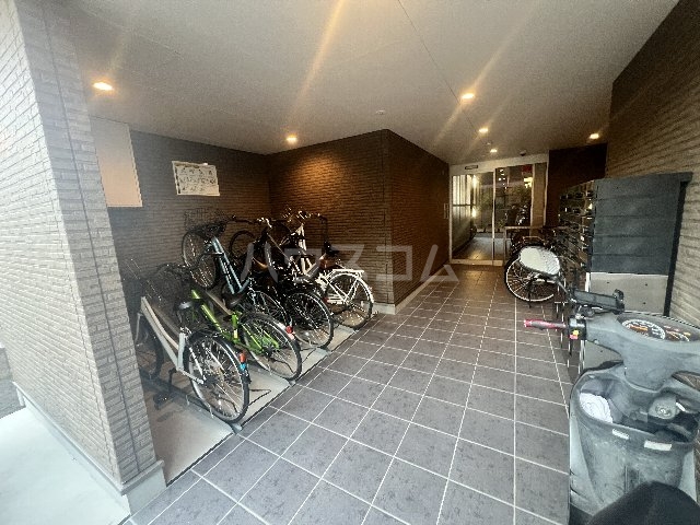 3/8 エントランス