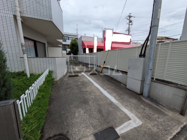 19/25 駐車場