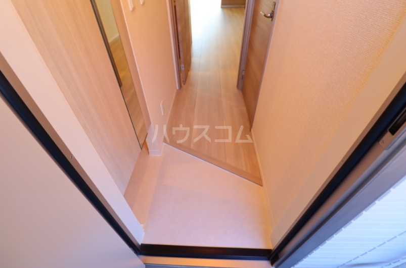 13/30 玄関