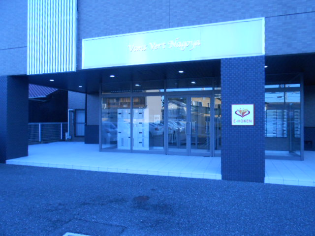 21/29 エントランス