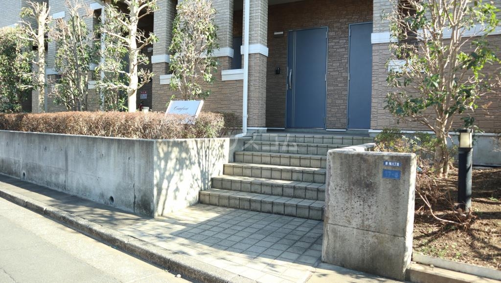 2/10 エントランス