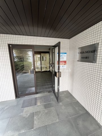 19/28 エントランス