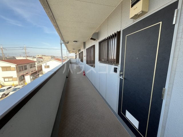 29/30 エントランス