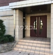 26/30 エントランス