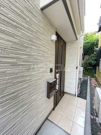 20/24 エントランス