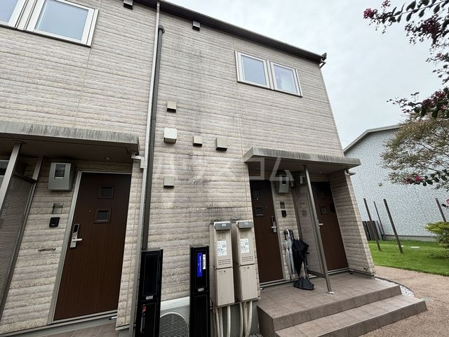 14/19 エントランス