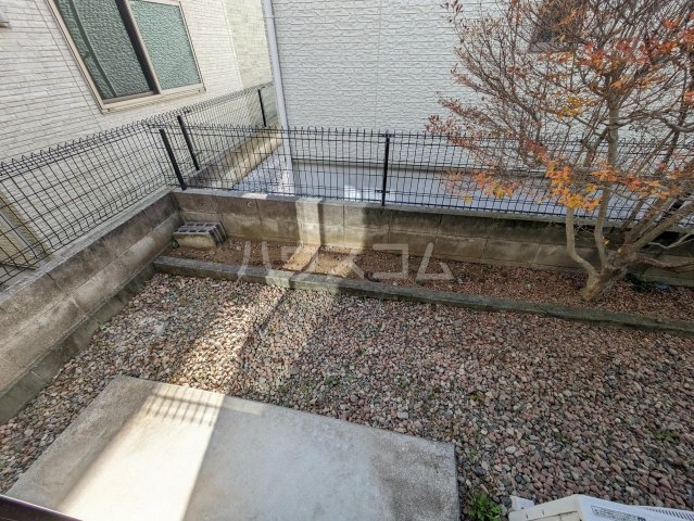 15/21 エントランス