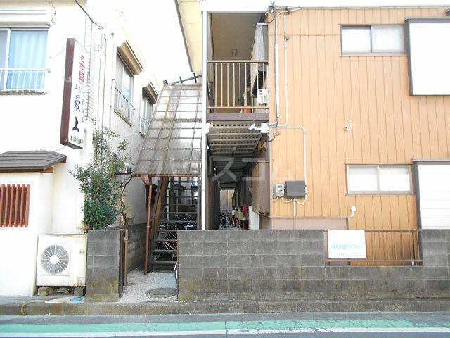 25/30 エントランス