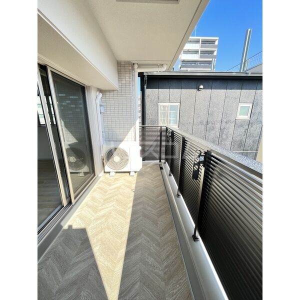 14/27 バルコニー