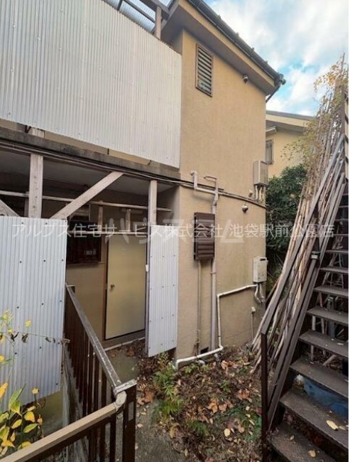 14/23 エントランス