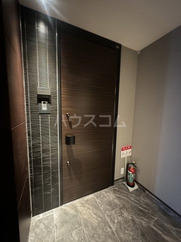 13/30 玄関