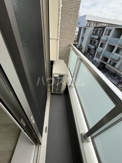 13/19 バルコニー