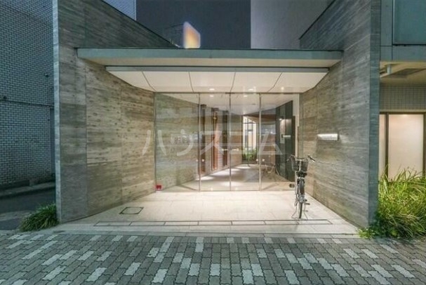 15/17 エントランス