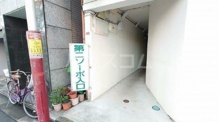 4/5 エントランス