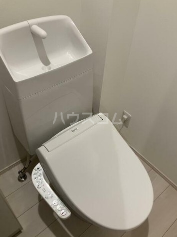 6/8 トイレ