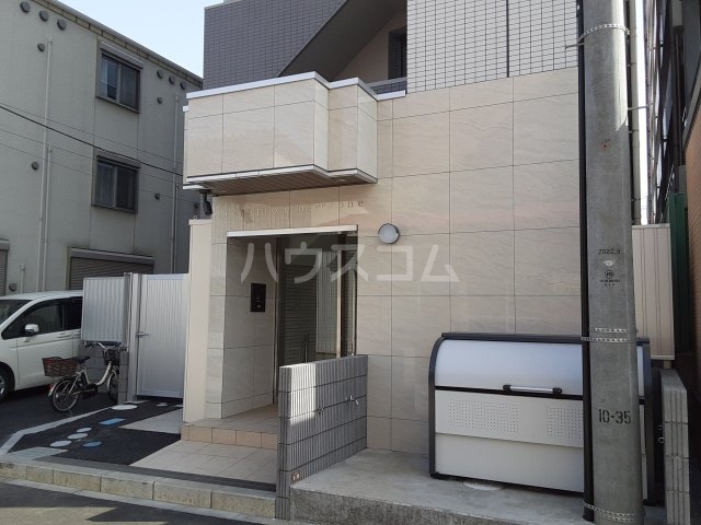 22/24 エントランス