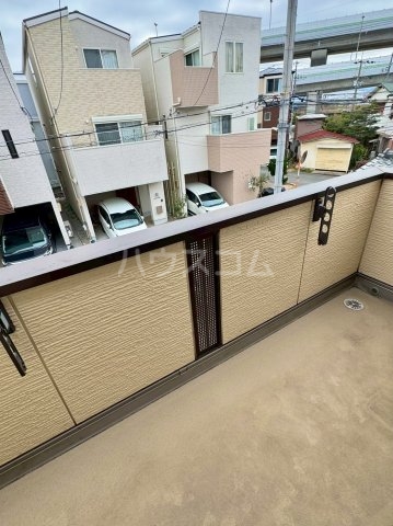 16/23 バルコニー