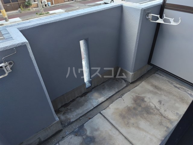 13/23 バルコニー