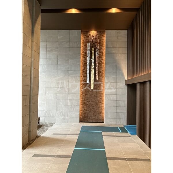 17/21 エントランス