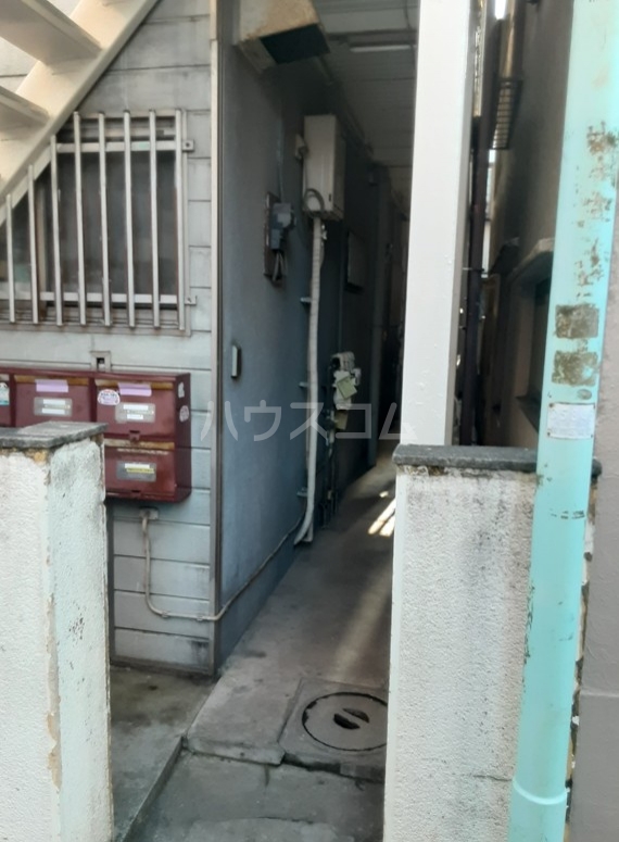 15/23 エントランス