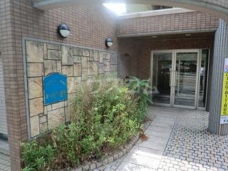 14/20 エントランス