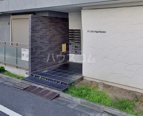 22/30 エントランス