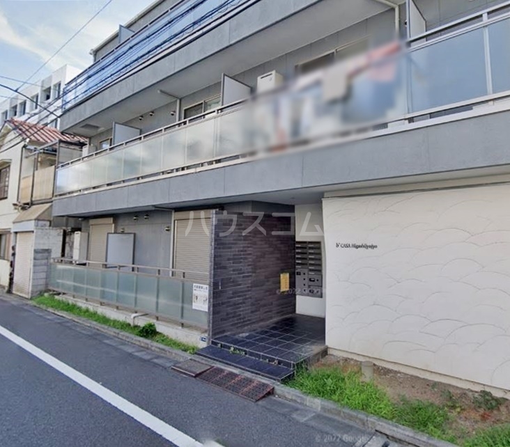 23/30 エントランス